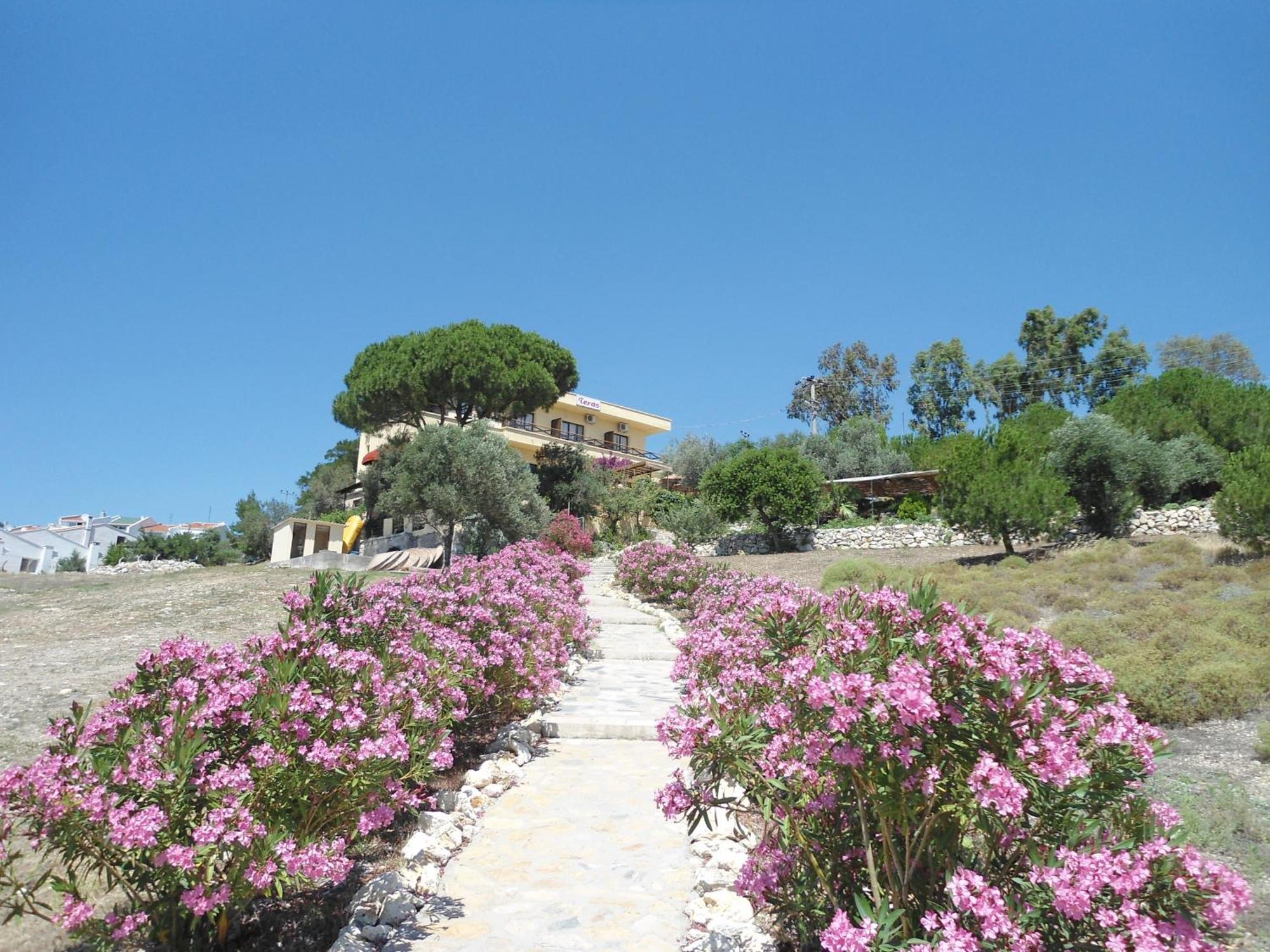 Teras Motel Foca Exterior photo